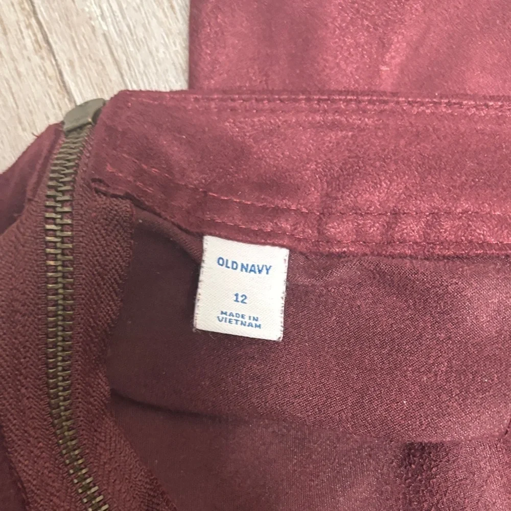 Old Navy Maroon Pencil Skirt - Picture 3 of 3